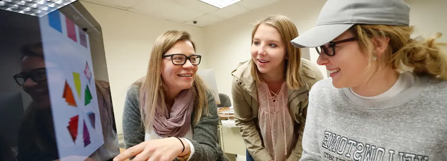 Students working in the Communication Computer Lab